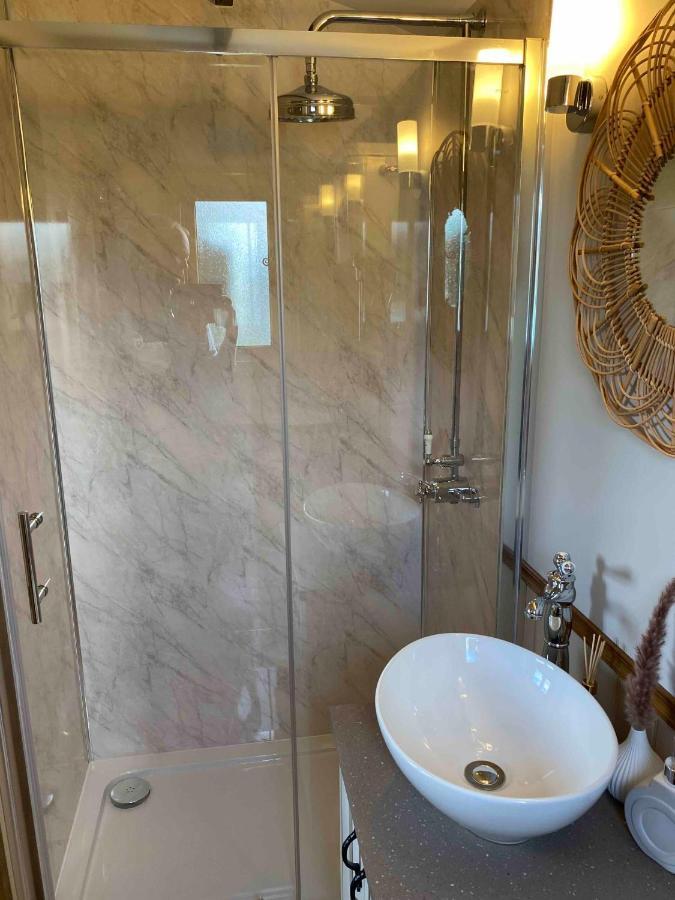 Boyce Fen Farm Retreat Glamping & Fishery Villa Wisbech Exterior foto